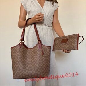 NWT Coach Retail C6336 Day Tote In Signature Canvas Removable Zip Pouch Bag Tan